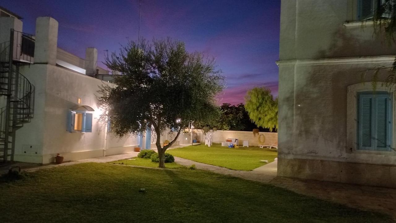 Villino Tronchetto Bianco Bed and Breakfast Mola di Bari Buitenkant foto