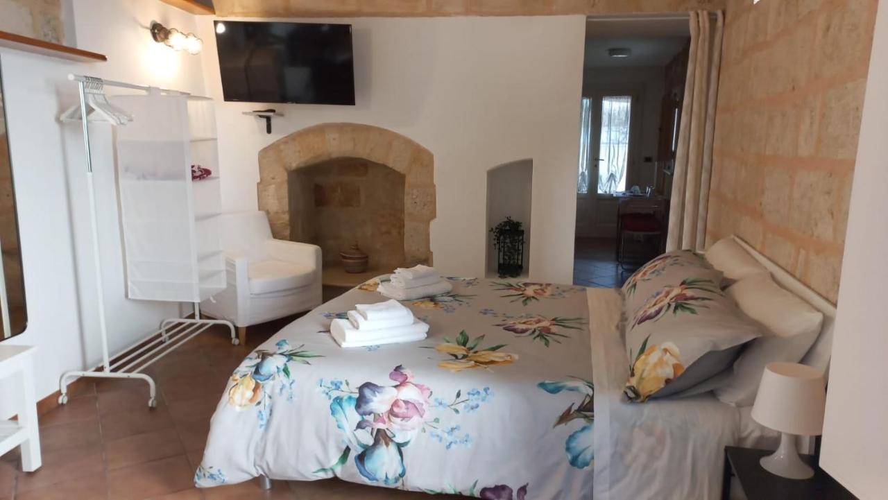 Villino Tronchetto Bianco Bed and Breakfast Mola di Bari Buitenkant foto