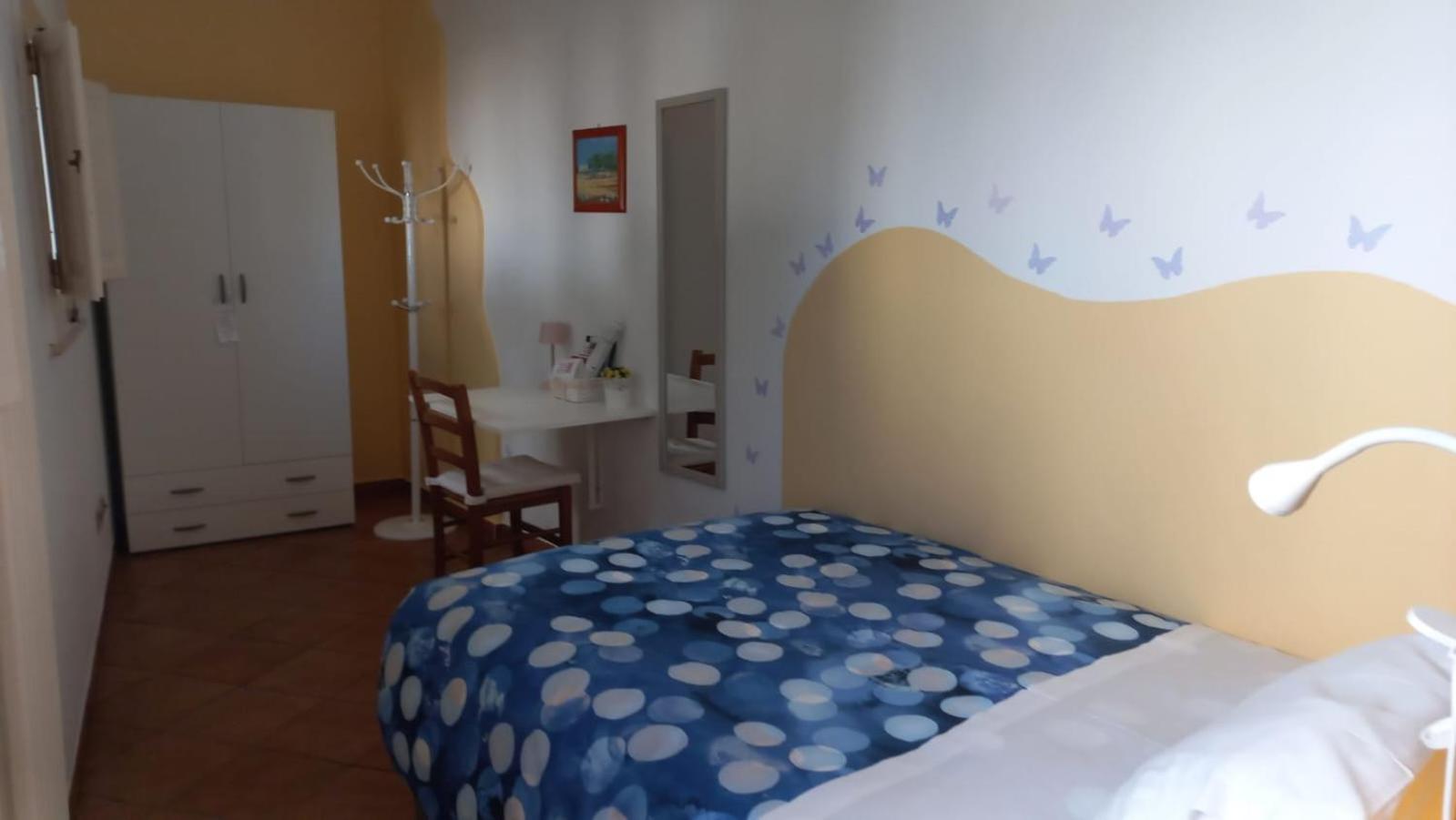 Villino Tronchetto Bianco Bed and Breakfast Mola di Bari Buitenkant foto
